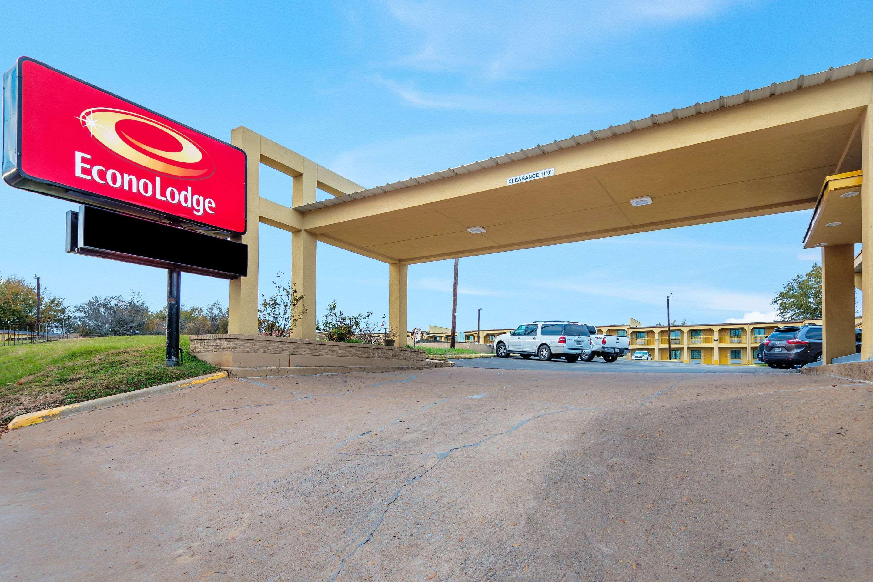 Super 8 By Wyndham Palestine Tx Otel Dış mekan fotoğraf
