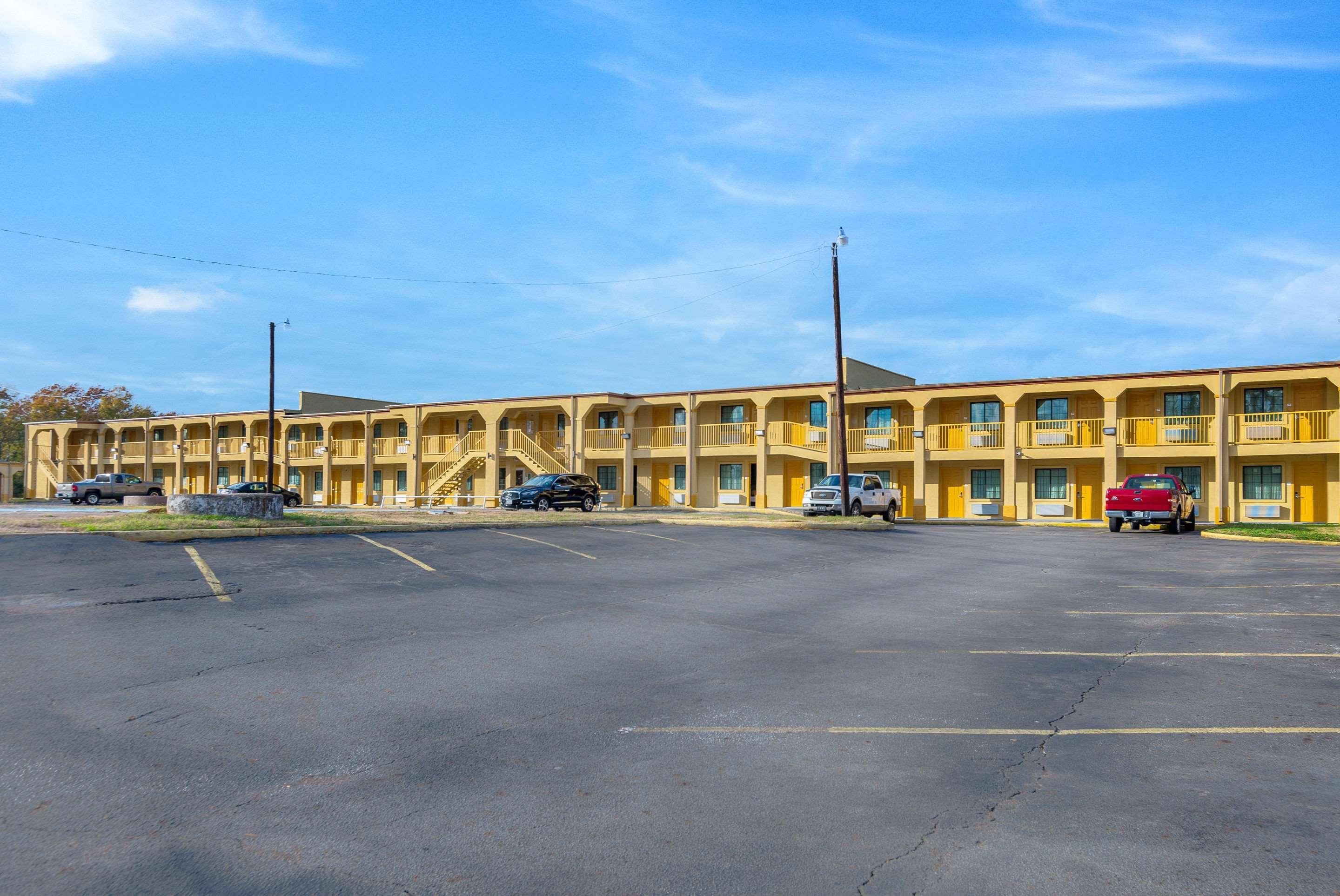 Super 8 By Wyndham Palestine Tx Otel Dış mekan fotoğraf